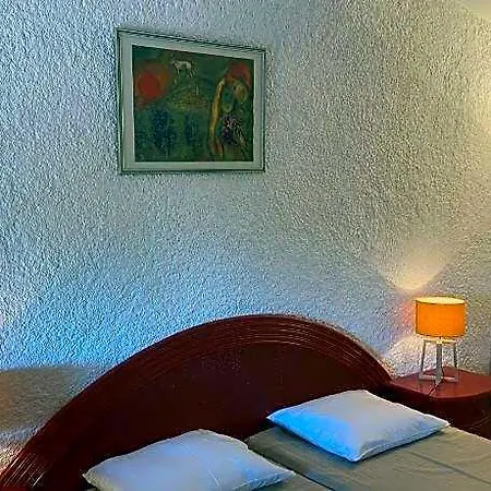 Ξενοδοχείο Les De La Favone